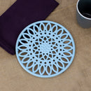 4 of 4:Dessous de plat en fonte robuste Sunflower de Home Basics, bleu clair 