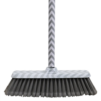2 of 3:Balai-brosse coudé à chevrons Home Basics, gris 