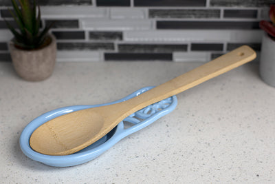 4 of 5:Repose-cuillère robuste en fonte Sunflower de Home Basics, bleu clair 