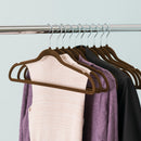 2 of 2:Home Basics Percha de terciopelo de 10 piezas, color marrón 