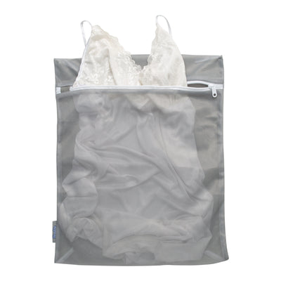 4 of 15:Woolite 4 Pack Active wear Wash Bag Set 