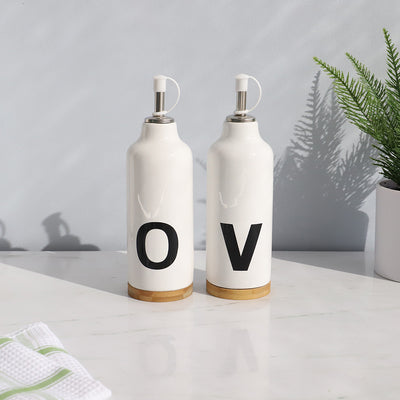 4 of 4:Ensemble huile et vinaigre en céramique Home Basics 283 ml avec détails en bambou, blanc 