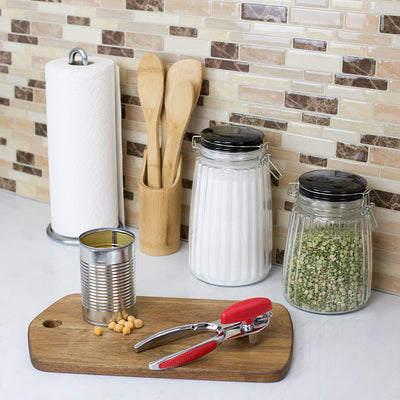4 of 6:Abrelatas de zinc Home Basics con empuñadura de goma 