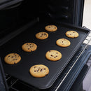 4 of 4:Home Basics Bandeja para hornear de acero antiadherente de 15
