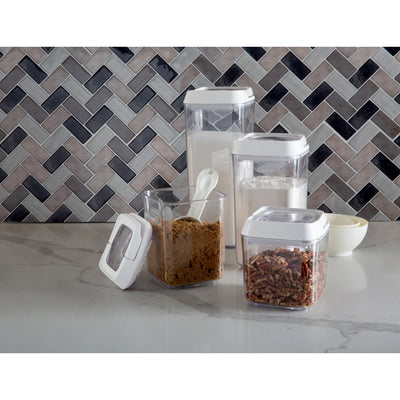 4 of 4:Kitchen Details .9L Airtight Stackable Container 