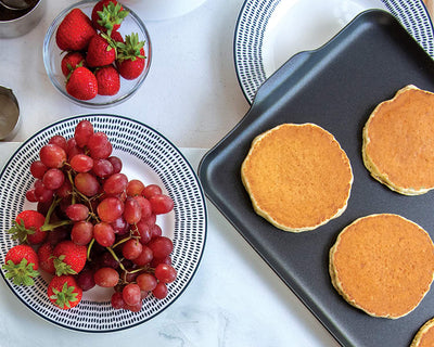 2 of 3:Nordic Ware 2 quemadores Griddle King, 10.25x17.5 pulgadas 