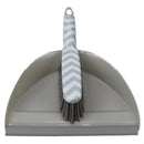 2 of 4:Ensemble de pelles à poussière en plastique Home Basics Chevron avec bord de nettoyage dentelé, gris 