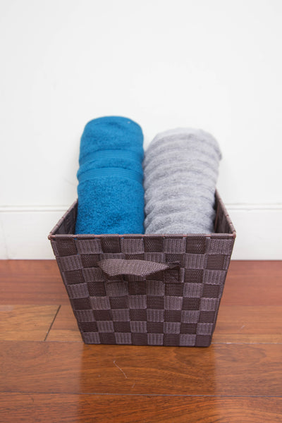 4 of 6:Panier de rangement tissé en polyester Home Basics, marron, taille moyenne, 30,5 x 25,4 x 20,3 cm 