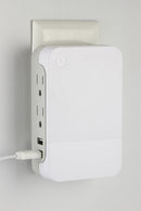 2 of 5:Parasurtenseur de charge USB GE Pro avec 2 prises d'accès latérales et 2 ports USB, 2,4 A partagés 