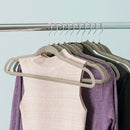 4 of 4:Cintres antidérapants en velours Home Basics, lot de 10, gris, 45 x 12,7 x 24 cm 