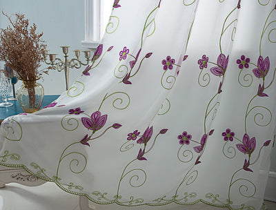 6 of 8:Panel doble con bordado floral Vittoria con cenefa adjunta, morado, 54 x 84 pulgadas 
