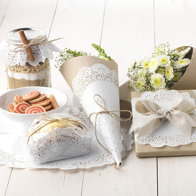 2 of 3:Napperons en papier dentelle Sweet Creations, 72 unités, beige, tailles assorties 